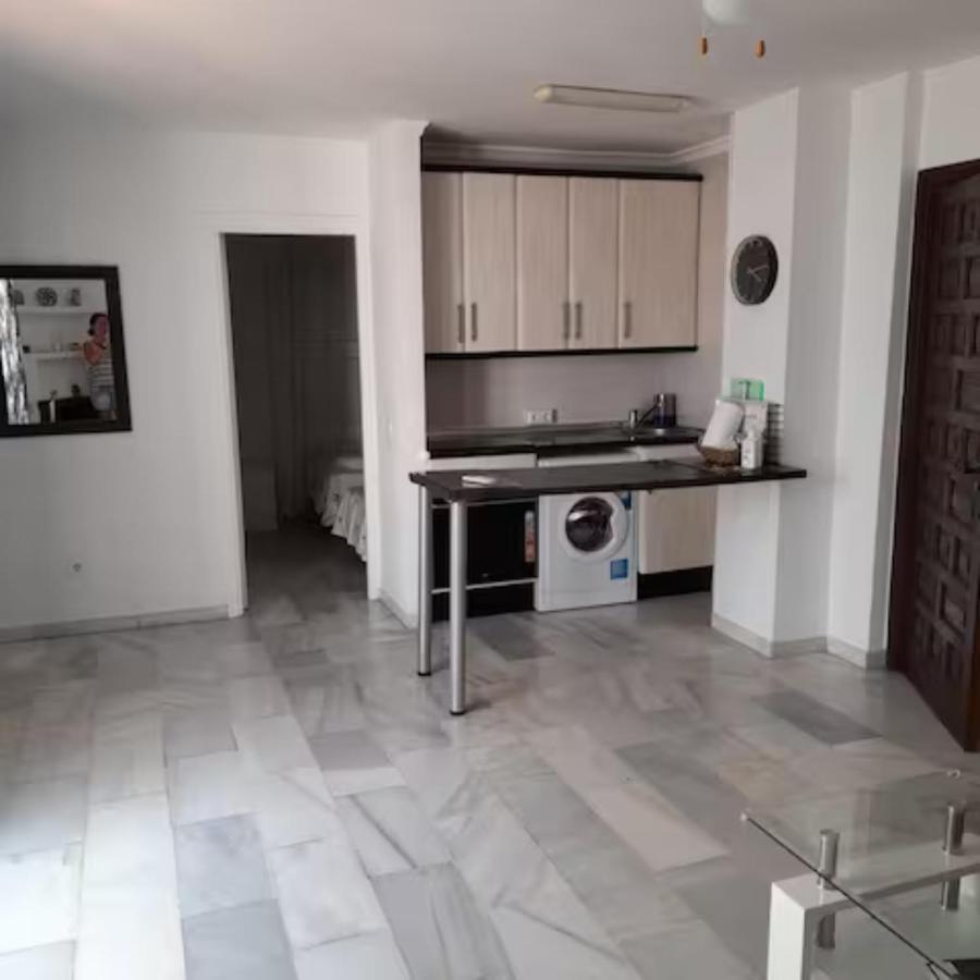 Pueblo Evita Apartment In Exclusive Holiday Complex Benalmádena Exteriör bild