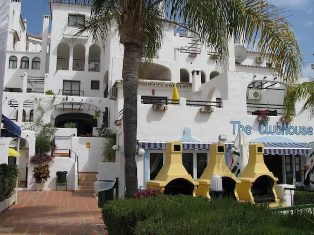 Pueblo Evita Apartment In Exclusive Holiday Complex Benalmádena Exteriör bild